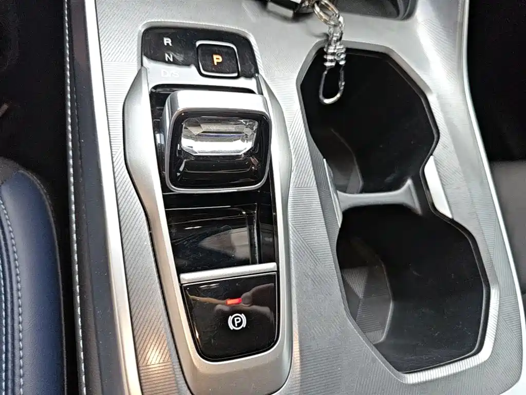 GAC Motor Trumpchi GS3 2024 — фото 14