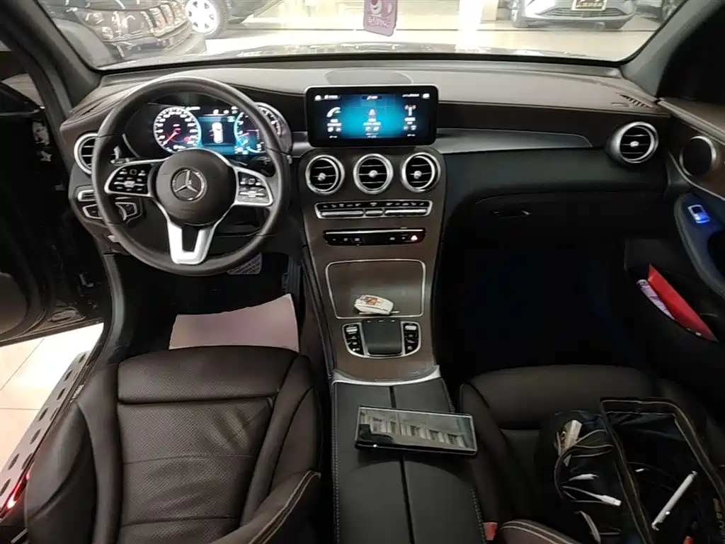 Mercedes-Benz GLC 2022 — фото 10