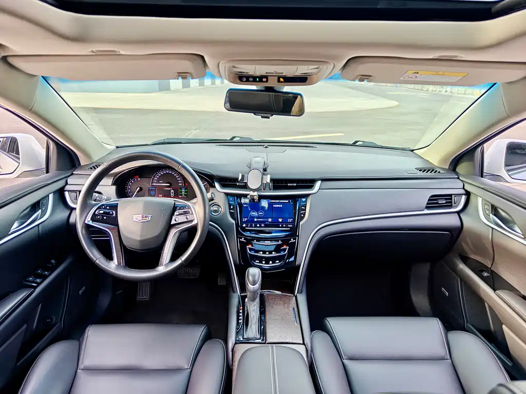 Cadillac XTS 2019 — фото 17