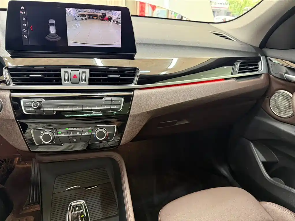 BMW X1 2022 — фото 12