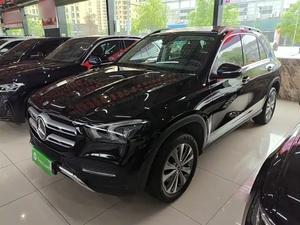 Mercedes-Benz GLE 2020 — фото 1