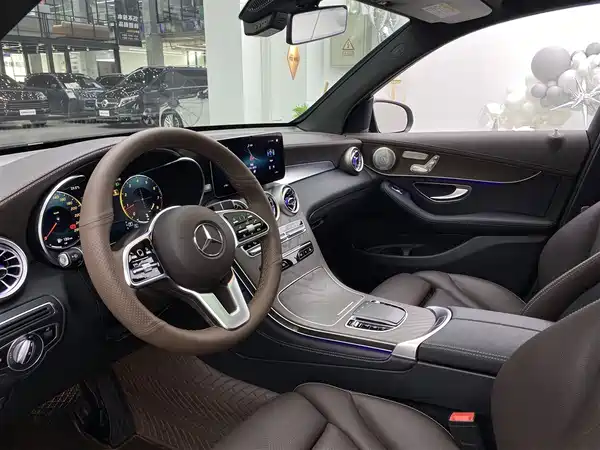 Mercedes-Benz GLC 2021