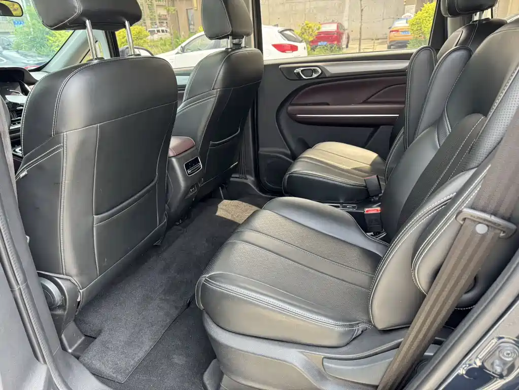 GAC Motor Trumpchi M6 2022 — фото 14
