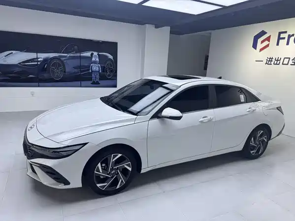 Hyundai Elantra 2026