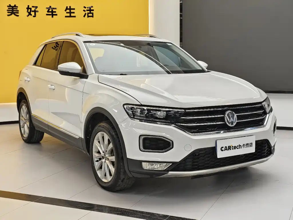 Volkswagen T-Roc 2023 — фото 3