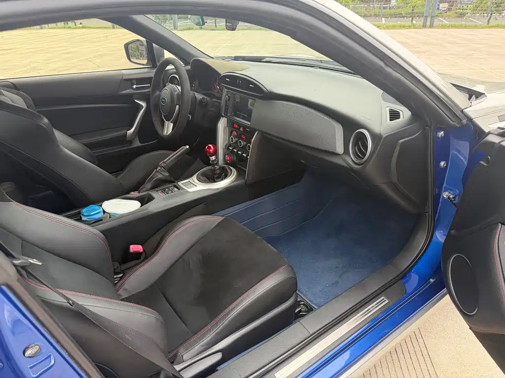 Subaru BRZ 2016 — фото 17