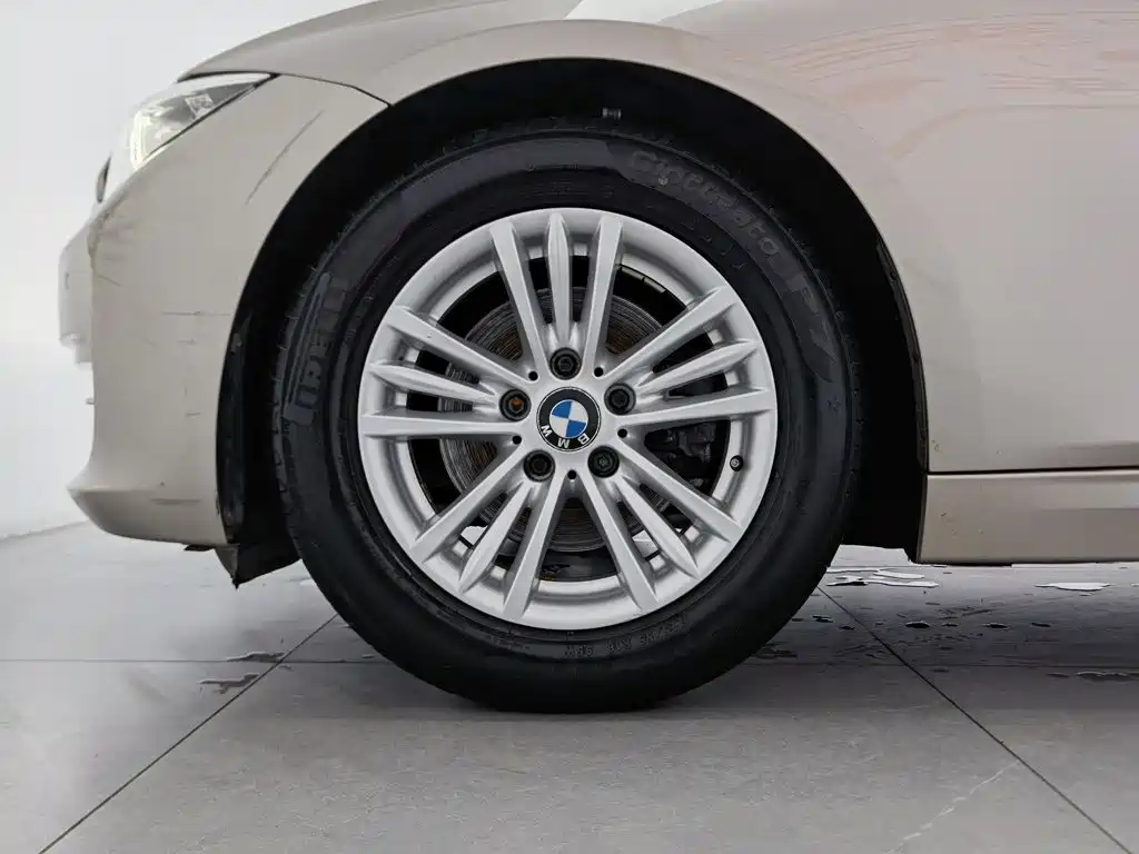 BMW 3 Series 2015 — фото 17