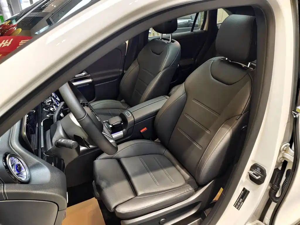 Mercedes-Benz GLA 2024 — фото 12