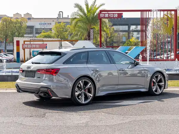 Audi RS 6 2021