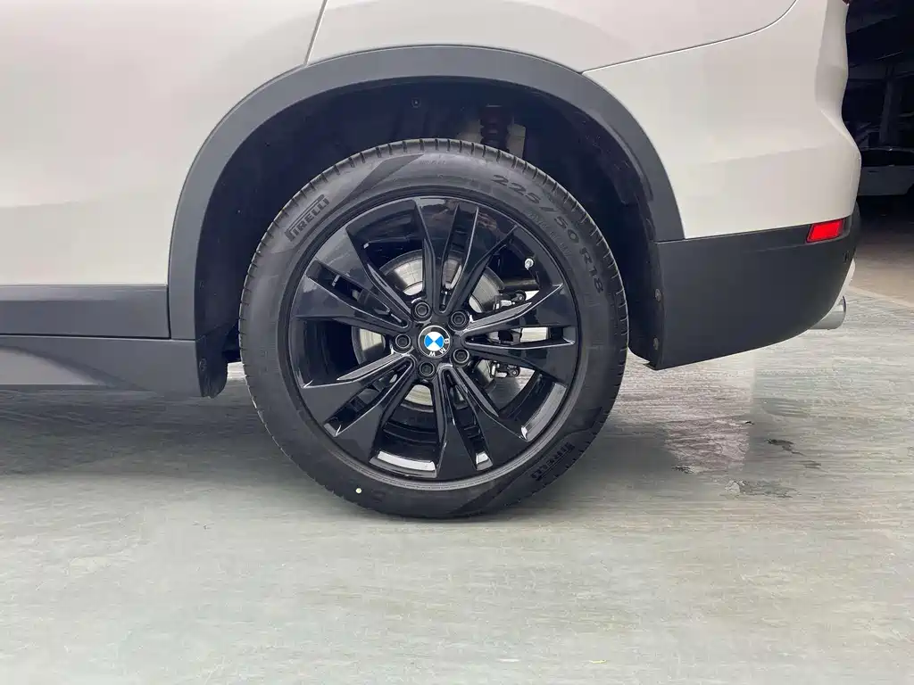 BMW X1 2021 — фото 24