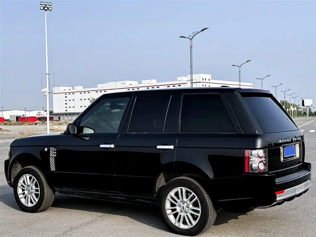 Land Rover Range Rover 2010 — фото 8