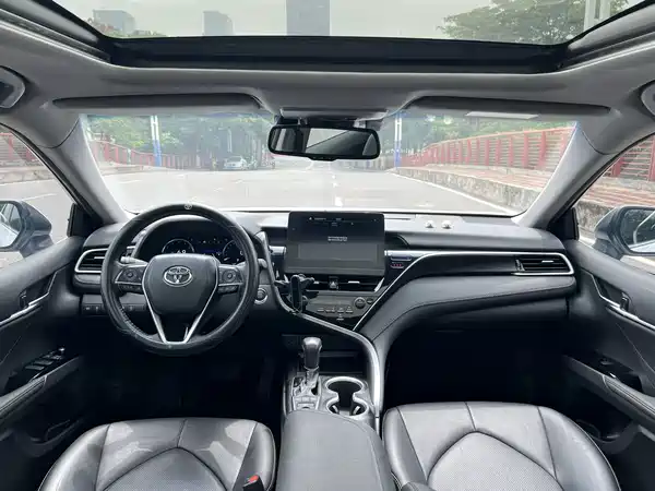 Toyota Camry 2023