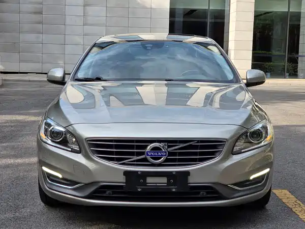 Volvo S60 2015