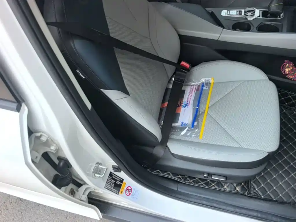 Changan UNI-V Smart Electric Idd 2023 — фото 25