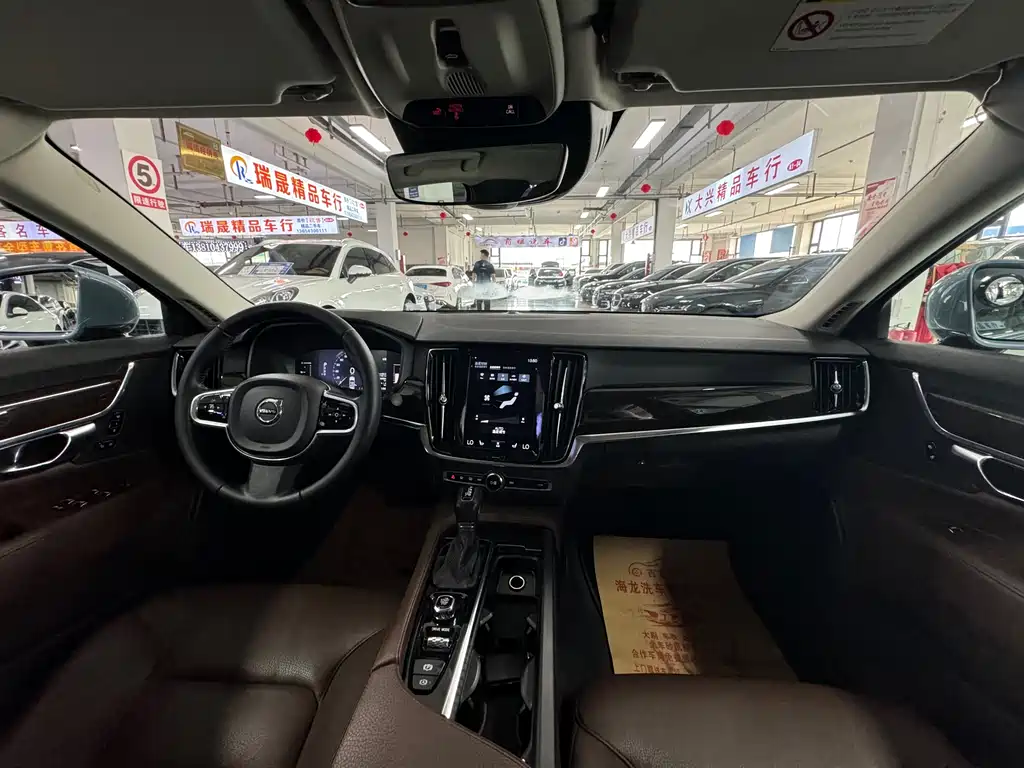 Volvo S90 2018 — фото 8