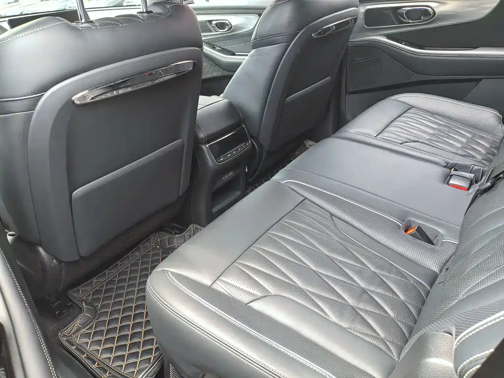 GAC Motor Trumpchi GS8 2023 — фото 15