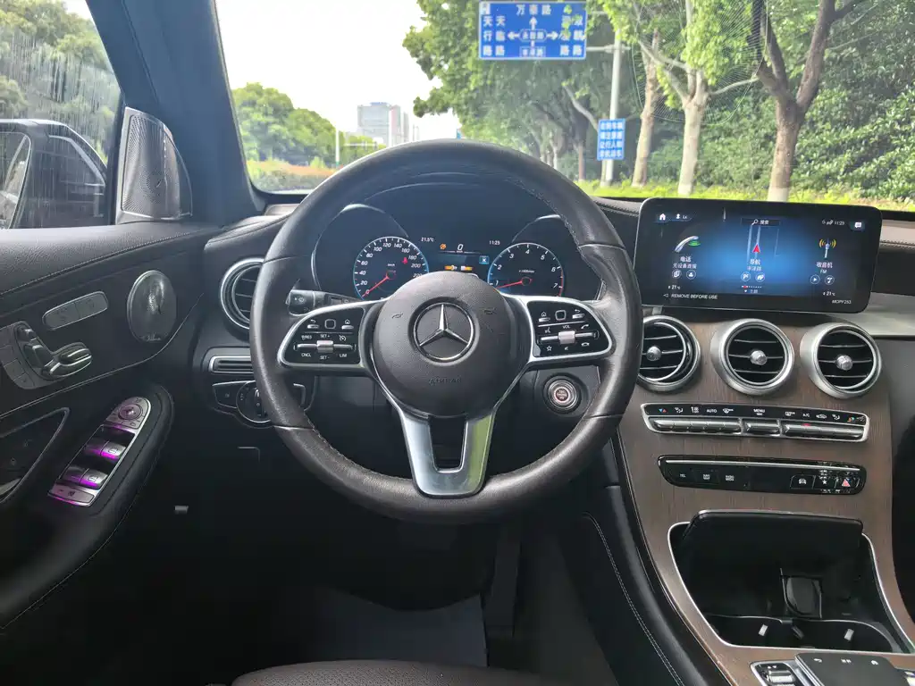 Mercedes-Benz GLC 2022 — фото 11