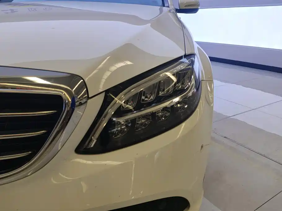 Mercedes-Benz C-Class 2019 — фото 5