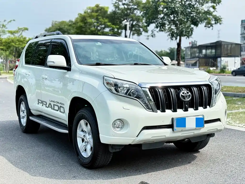 Toyota Prado 2016 — фото 2