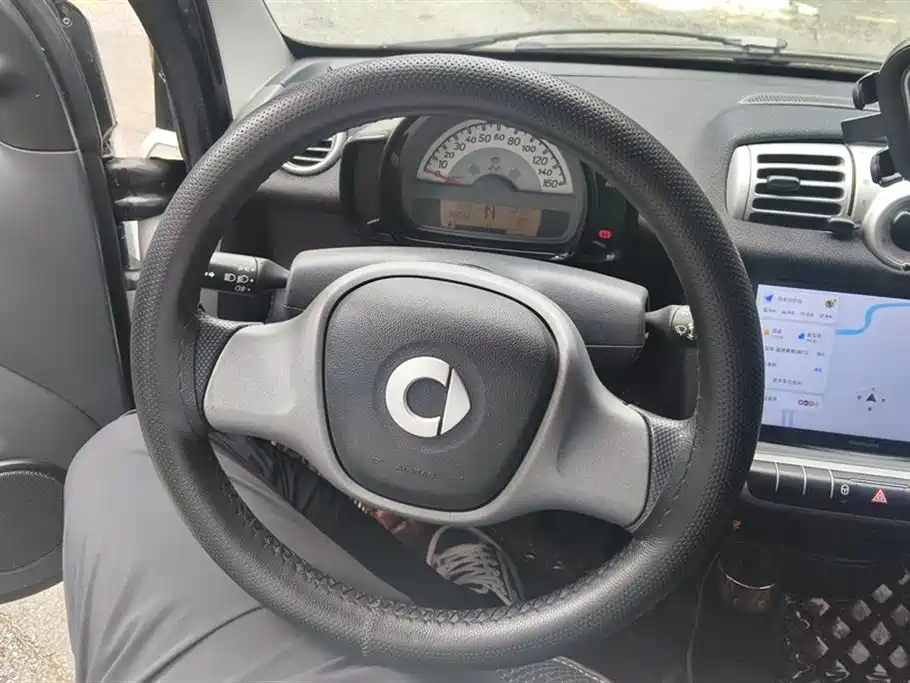 smart Fortwo 2014 — фото 15