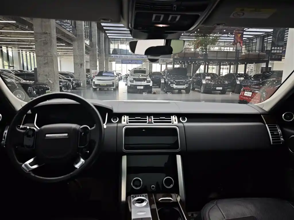 Land Rover Range Rover 2020 — фото 9