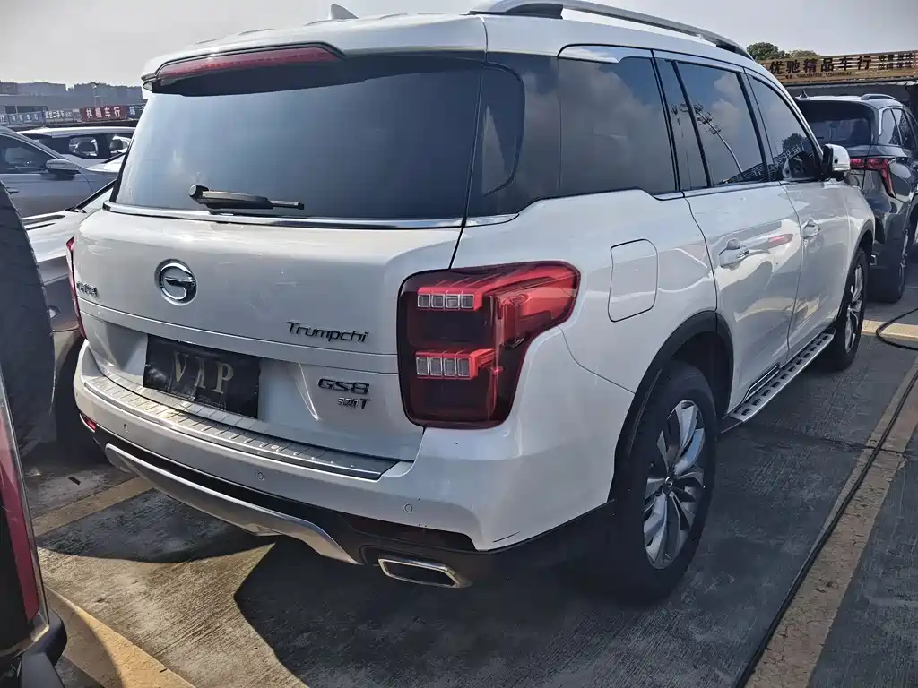 GAC Motor Trumpchi GS8 2017 — фото 16