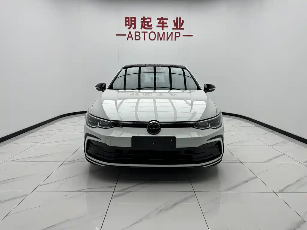 Volkswagen Golf 2023