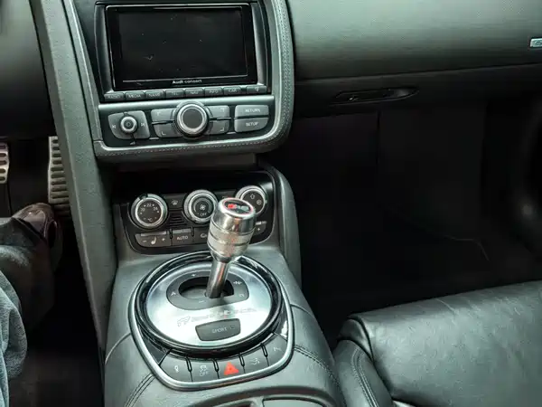 Audi R8 2014