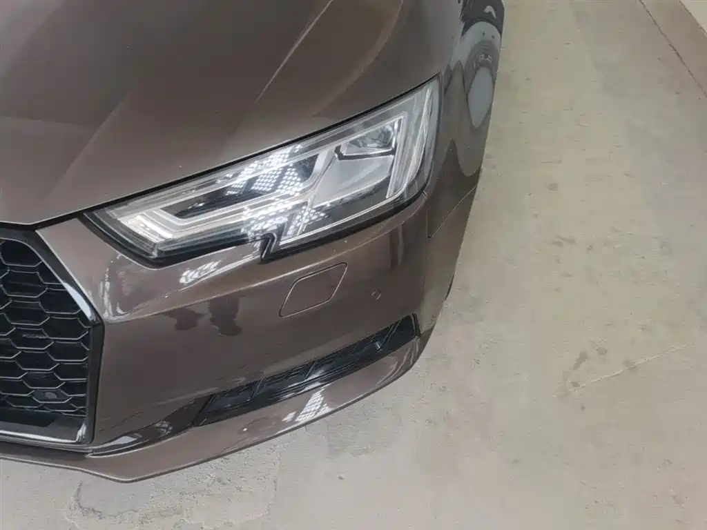 Audi A4L 2017 — фото 24