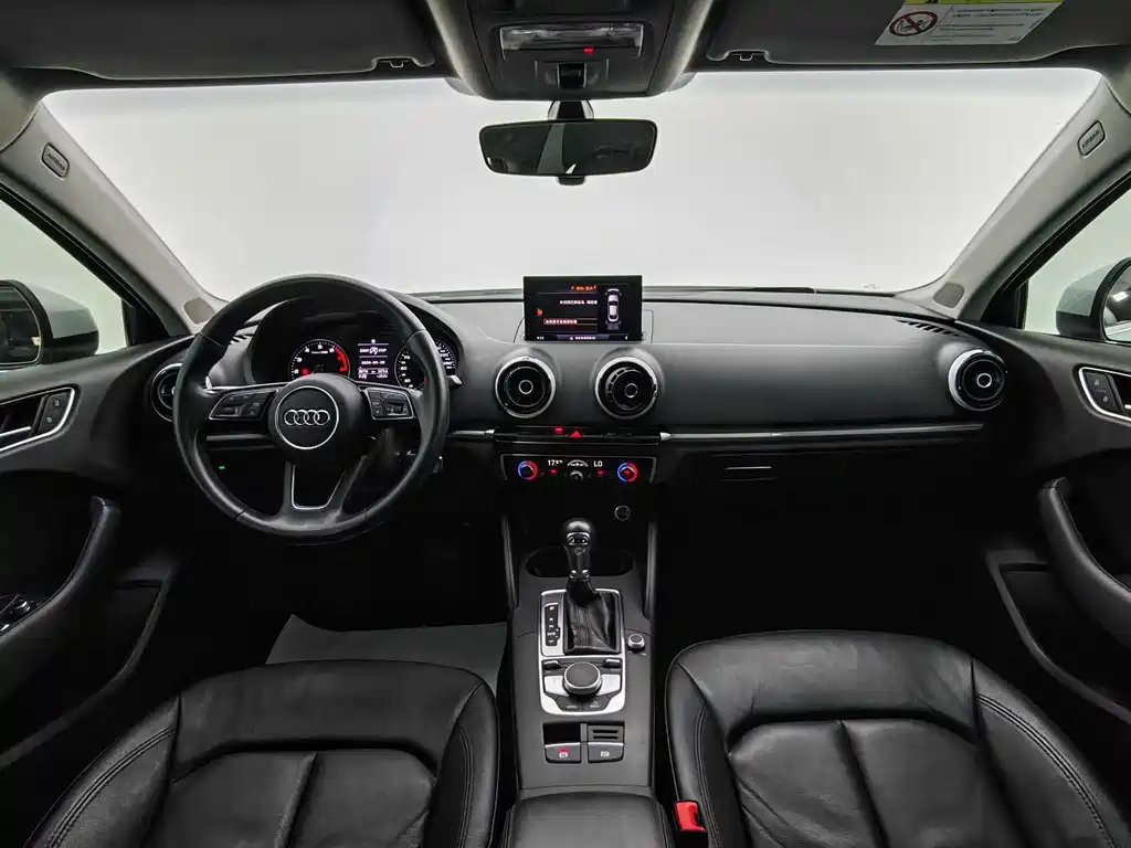 Audi A3 2019 — фото 15