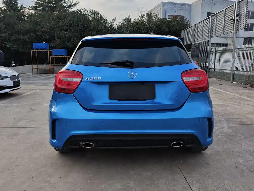 Mercedes-Benz A-Class 2015 — фото 17