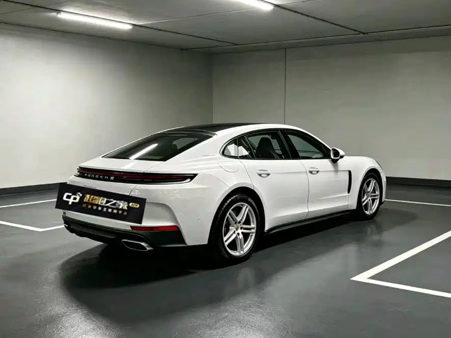 Porsche Panamera 2025 — фото 3