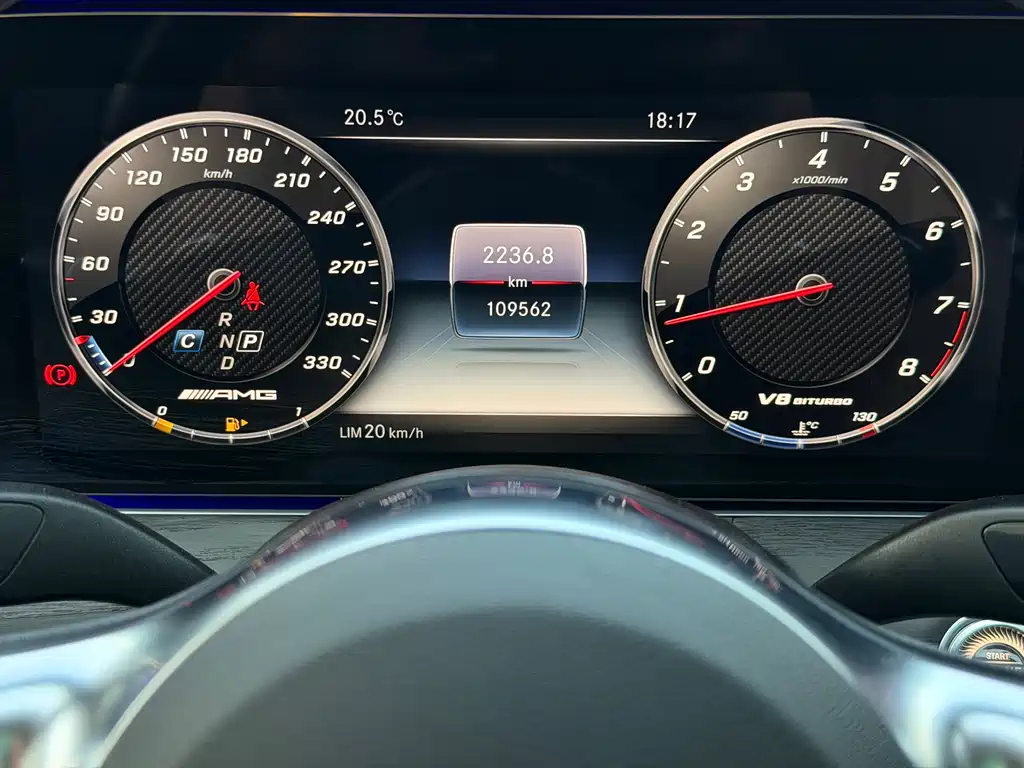 Mercedes-Benz E-Class 2019 — фото 17