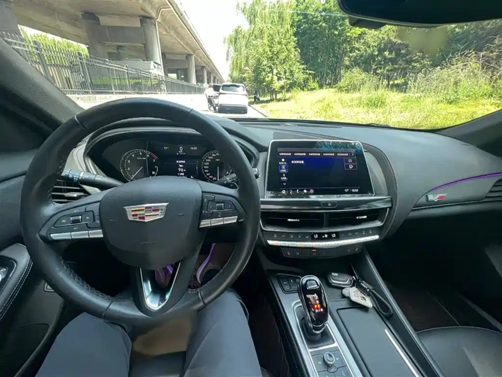 Cadillac CT5 2022 — фото 16