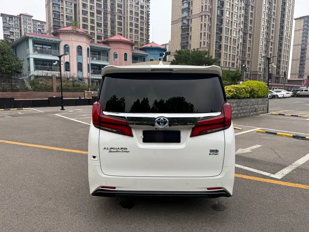 Toyota Alphard 2019 — фото 12