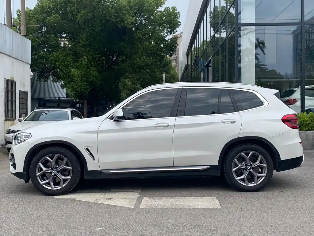 BMW X3 2021 — фото 4