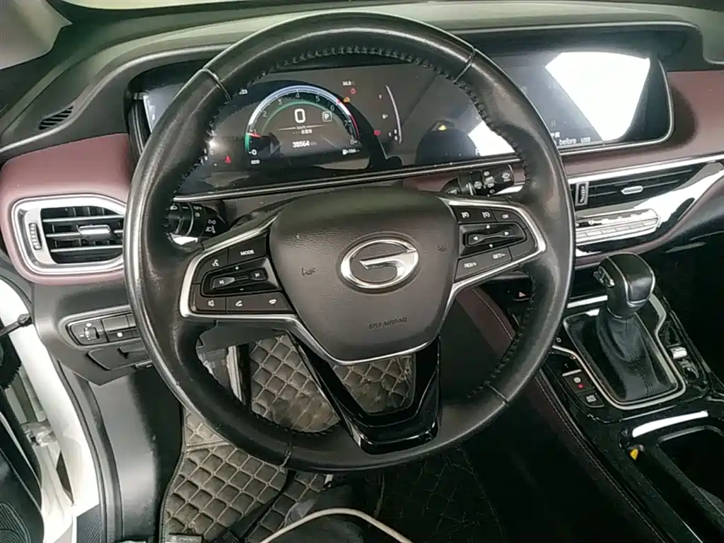 GAC Motor Trumpchi M6 2023 — фото 11