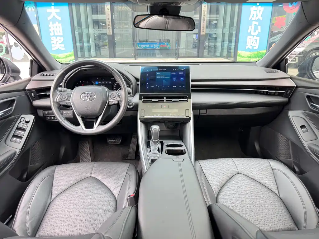 Toyota Avalon 2023 — фото 11