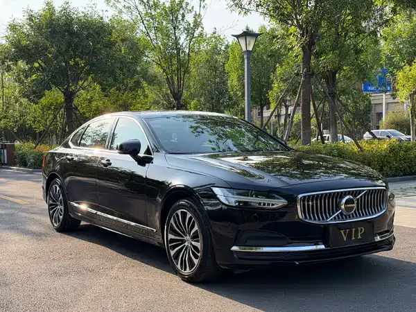 Volvo S90 2024