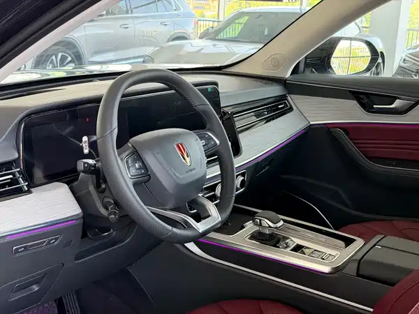 Hongqi HS5 2026
