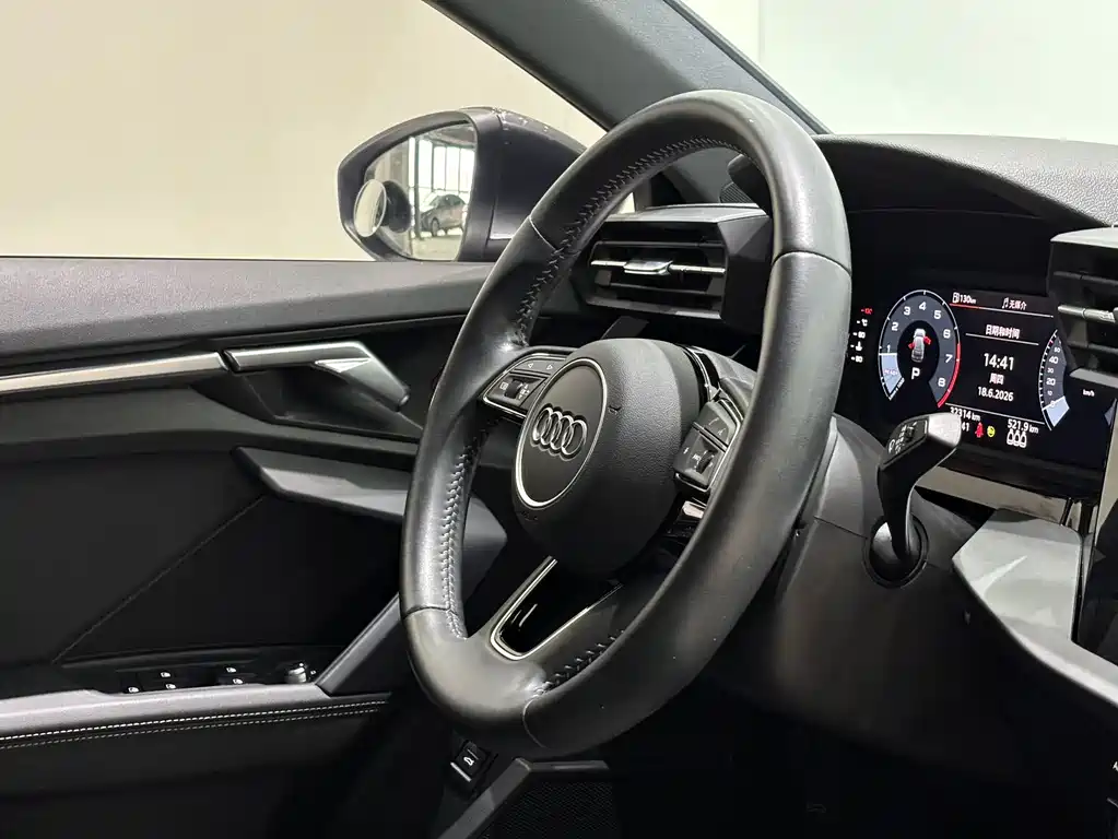 Audi A3 2022 — фото 10