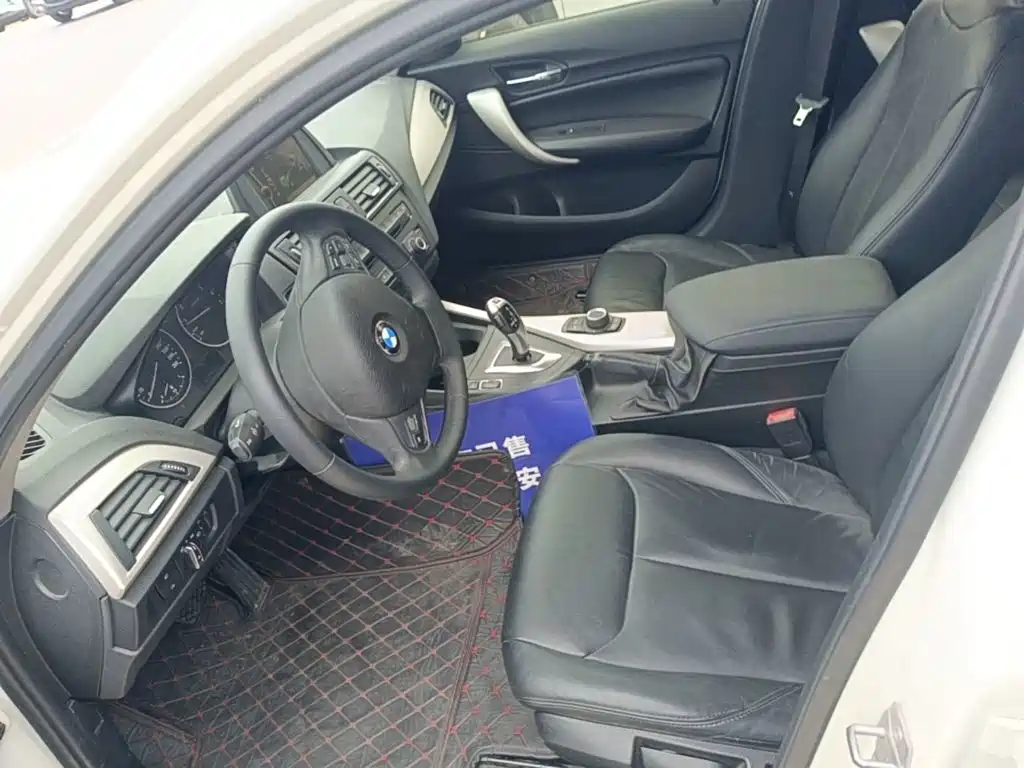 BMW 1 Series 2013 — фото 11