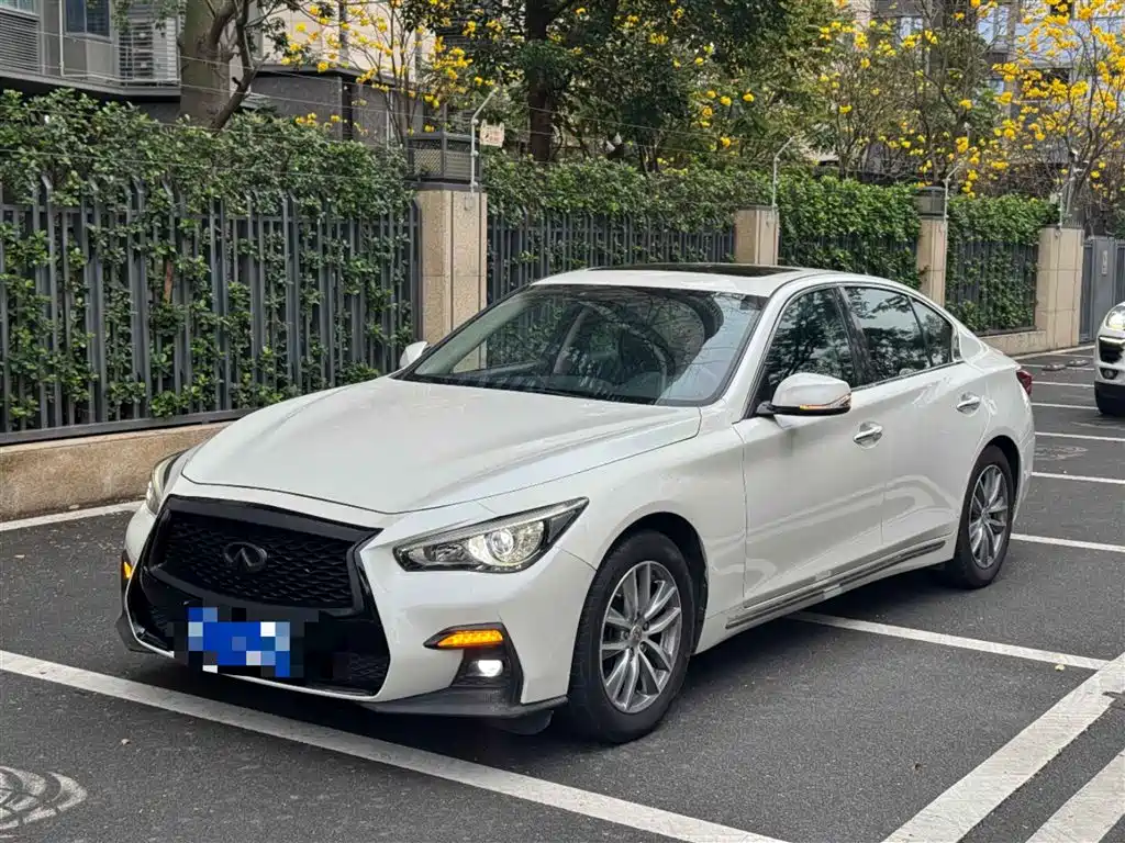 Infiniti Q50L 2018 — фото 1