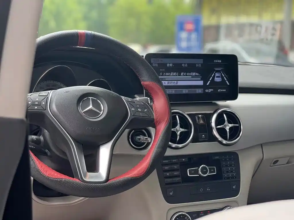 Mercedes-Benz GLK-Class 2013 — фото 11