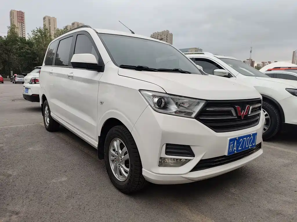 Wuling Hongguang 2023 — фото 3