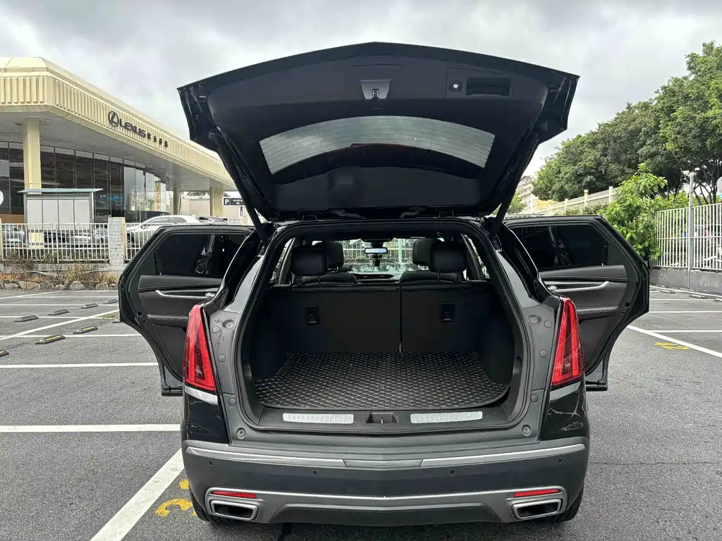 Cadillac XT5 2019 — фото 13
