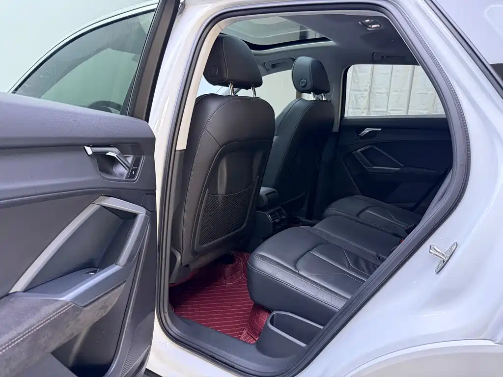 Audi Q3 Sportback 2022 — фото 10