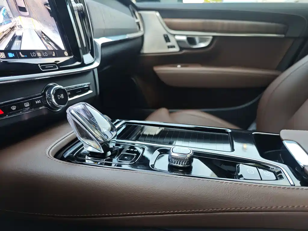 Volvo S90 PHEV 2024 — фото 14