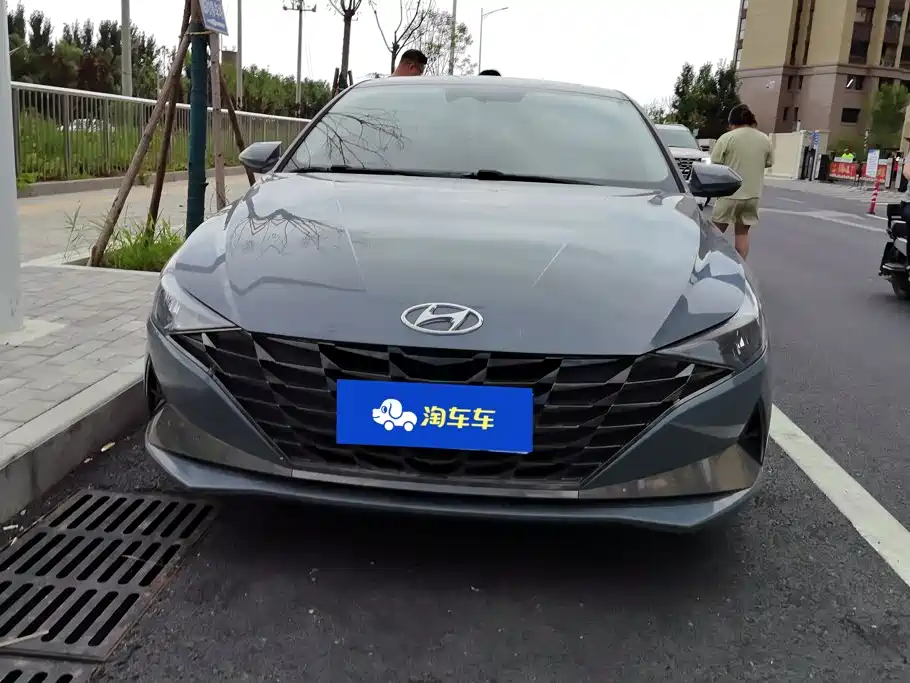 Hyundai Elantra 2021