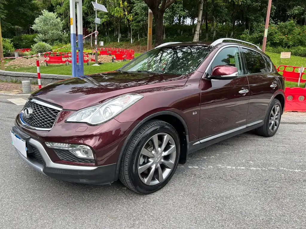 Infiniti QX50 2015